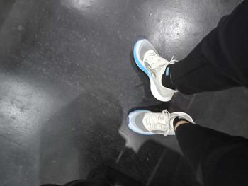 Product Review of 910 Nineten HAZE 1.5 ABU MUDA PUTIH BIRU - Sepatu Lari Running from m**e 1