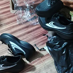 Lateny Sandal Sepatu Olahraga Pria Bahan Karet EVA Kets Luar Ruangan Elastis Empuk Antislip Dan