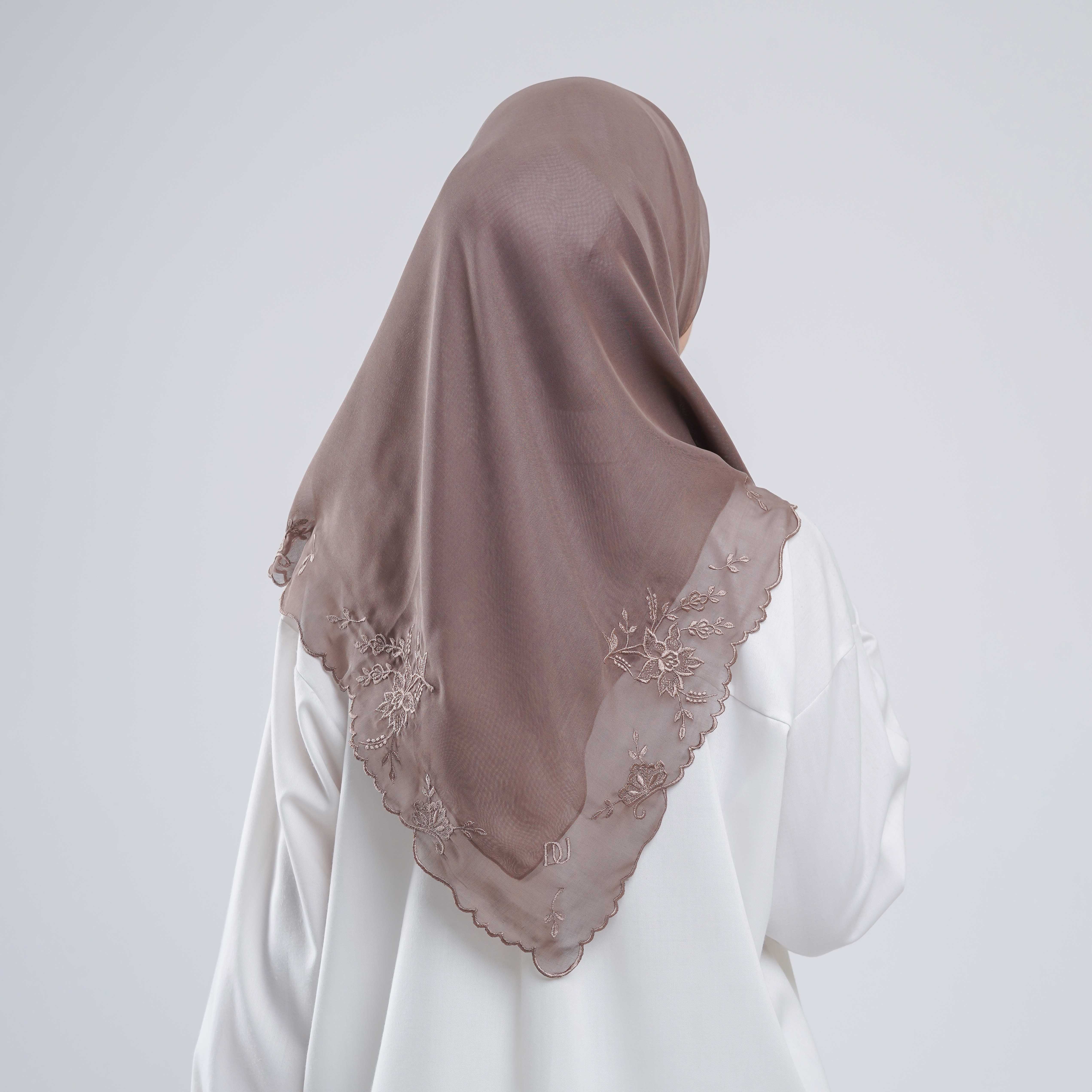 Kudung Hijab Paris Premium Tepi Bordir Batch VI - Salma Bordir