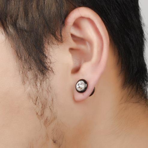 ANTING TINDIK MUTIARA RODA HITAM PRIA DAN WANITA Earrings Titanium