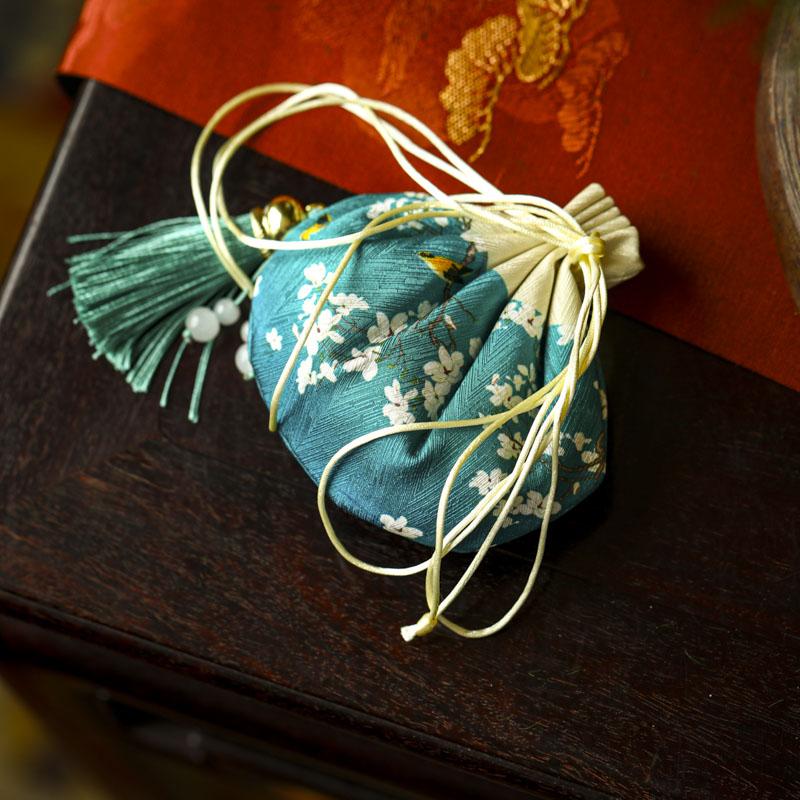Product Introduction of Exquisite Indian White Sandalwood  sachet aromatherapy set TXXB 0
