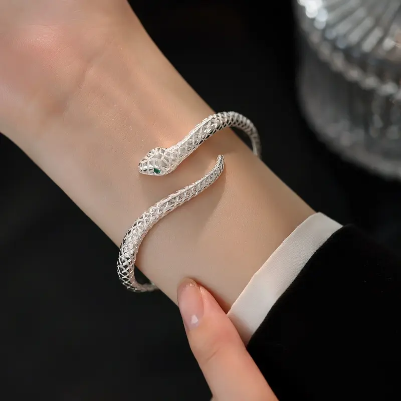 【Lucky Snake Green Diamond Bracelet】Unique Snake Shape Design · Feng Shui Amulet · Fashionable Luxurious Must-Have · Brings Wealth, Love & Protection