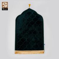 Gambar S&D PROJECT Sajadah Kubah Bahan Emboss Bulu Warna Hijau 68 cm x 105 cm Antislip - Merah dari S&D Project Kota Bandung 1 Tokopedia