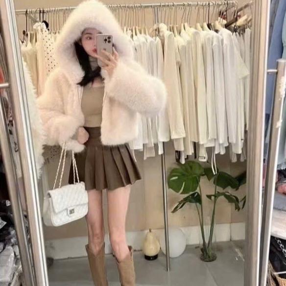   Hàng QCCC  Áo khoác lông mũ dáng ngắn crop top chuẩn hàng QCCC mã 3091 dành cho nữ - Njnkyumy Shop 