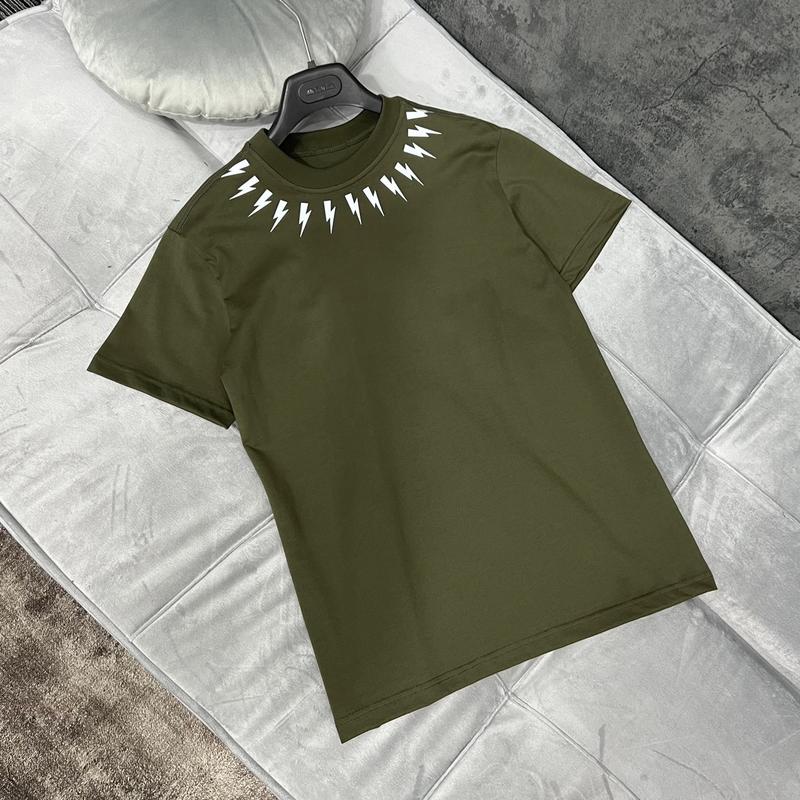 Áo phông nam nữ hoạ tiết in tia sét new 2025