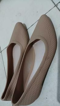 Product Review of Sepatu Flat Jellyshoe 965 kasual Tanpa Hak Hitam Jelly from n**⋆ 0