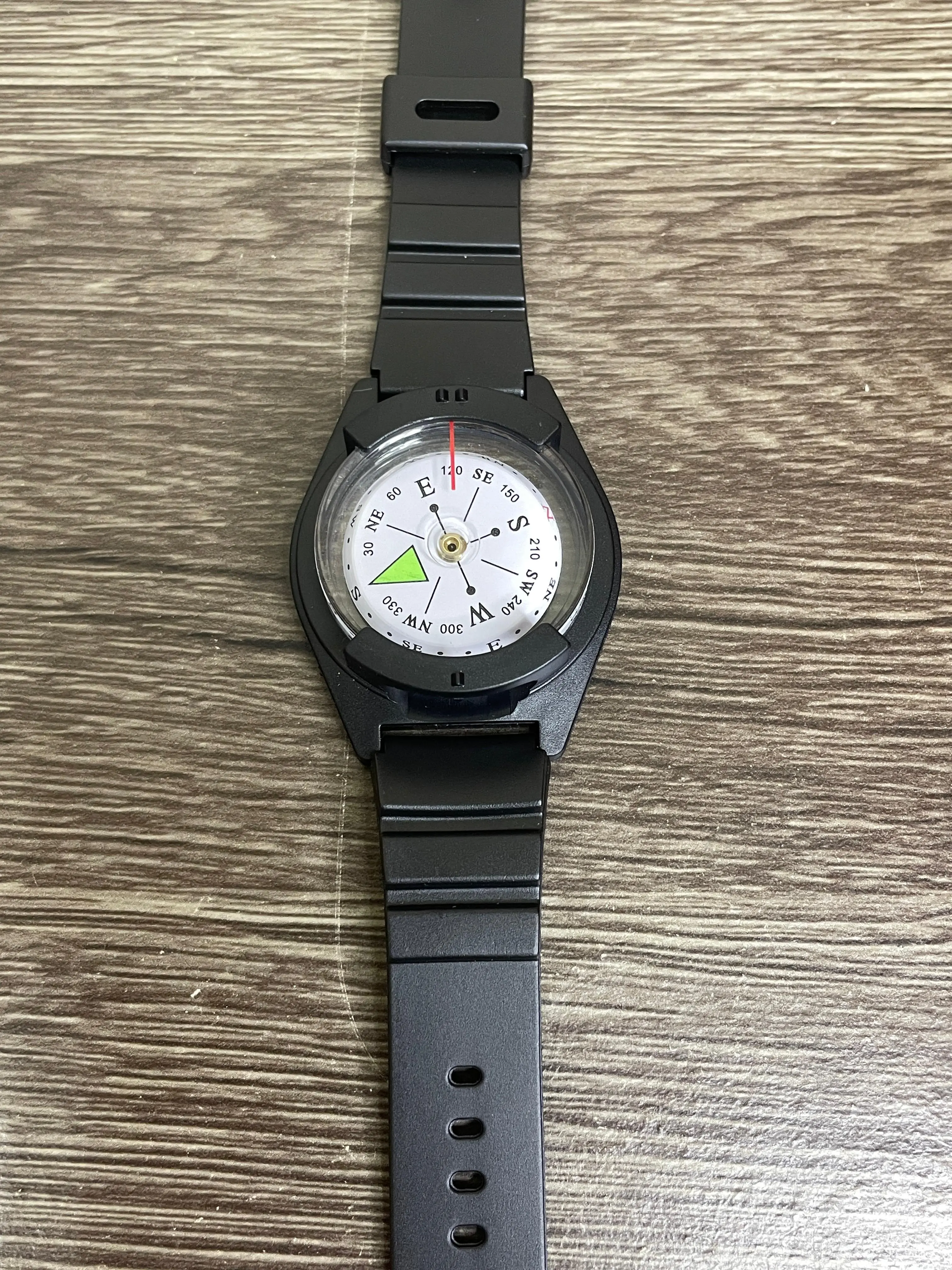 kompas gelang tangan selam penunjuk petunjuk arah alat pelacak tahan air original,underwater waterproof compact compass with wrist strap diving outdoor hiking camping trivi