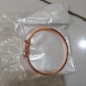 SC - Gelang Fashion Wanita Motif Semanggi Cantik Gelang Cantik