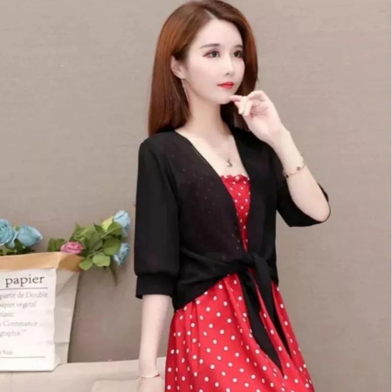 Product Introduction of Outer wanita trendy blazer casual jaket ringan fashion vintage kimono polos elegan oversized pormal 2