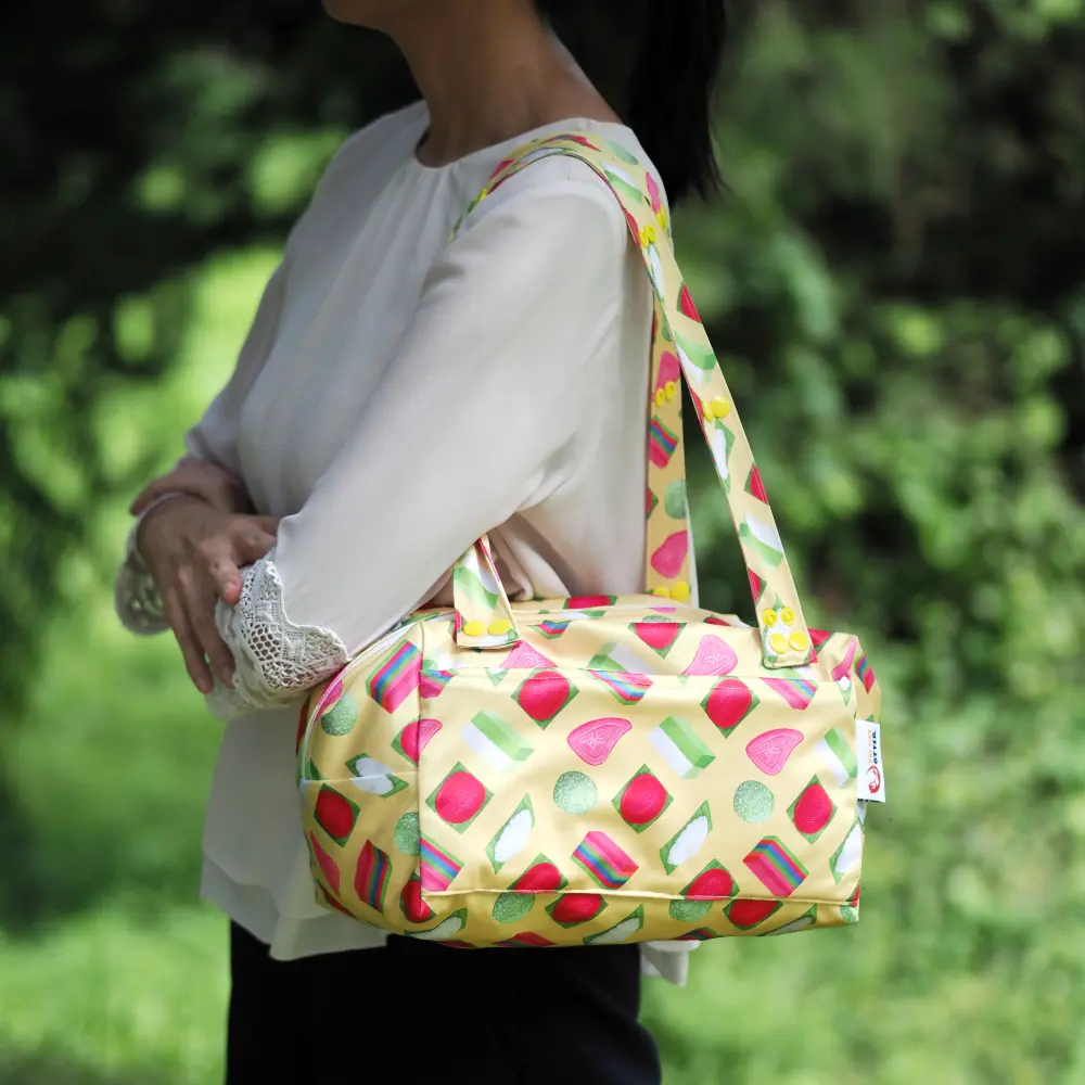 READY STOCK! Otter 3-in-1 Travel Pod, Gym, Swimming Reusable Wet Bag