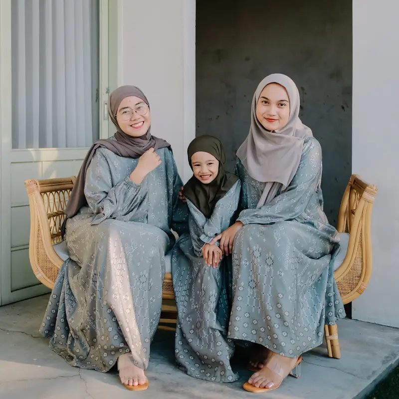 BERSAMATEMANHIDUP - Baju Muslim Sarimbit / GREIS GREEN / Raya Series Couple Family 3