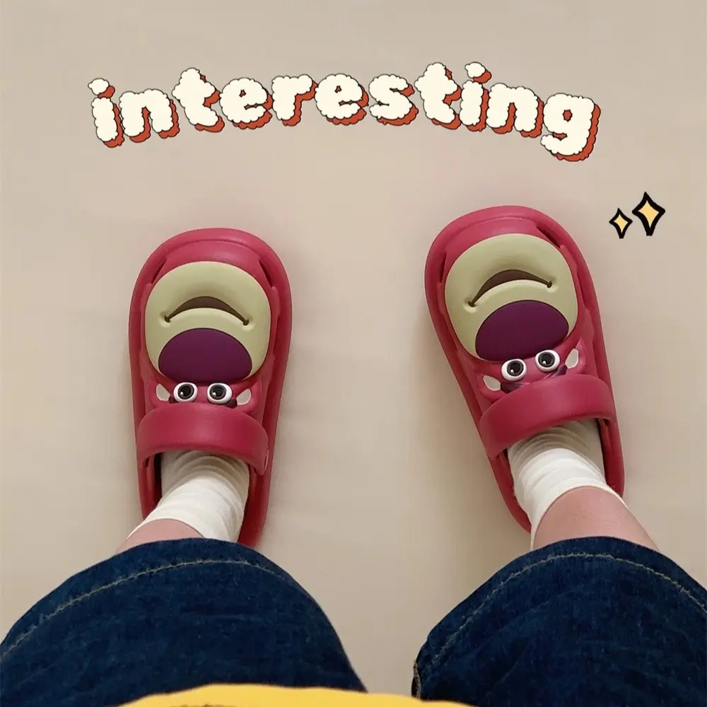 Sandal Lotso Beruang Stroberi Sandal Kartun Lucu Shoes Sendal Wanita Karet Cewek Cowok