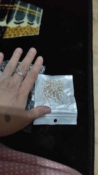 Product Review of (Bebas beli 2 dapat bonus) B35 Bross hijab mutiara snowflake mewat titanium Korea original from m**a 0
