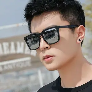 [COD] Kacamata hitam bentuk kotak tampil elegan eyewear wanita pria Sunglasses