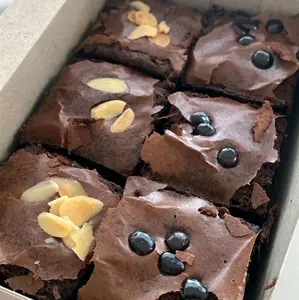 Brownies Fudgy UK 15 x 10 coklatnya enak banget