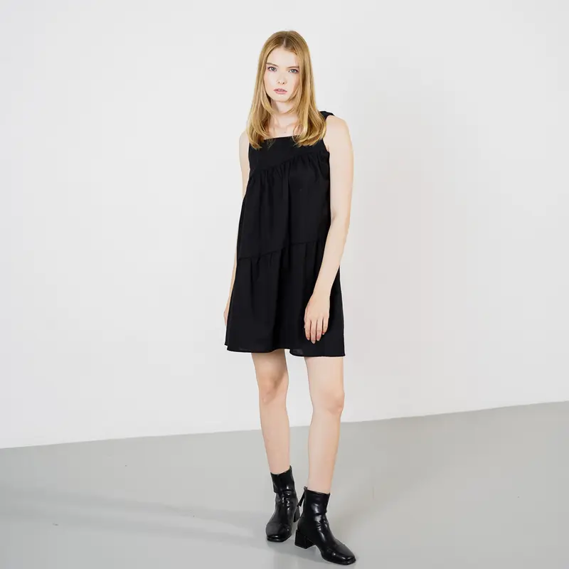 This Is April Mini Dress Simple Wanita Tanpa Lengan Luna Dress Khaki & Black 1