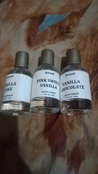 Product Review of BELI 1 DAPAT 3 PARFUM VANILLA Series ( Chocolate - Cake - Sweet ) Parfum Pria Wanita Tahan Lama from D**y R**o B**n 0