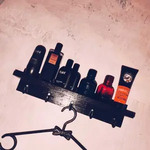 kapstok baju/rak dinding rak tempel tempat gantungan kunci buku baju serbaguna Dipasang di Dinding