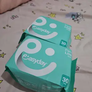 Easyday Pantyliner – 15.5 cm – 30's | Pembalut Wanita Non Wings Premium Cotton and Anion Strip | Pantyliner Umroh