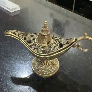 Pembakar Dupa Lampu Aladdin Pembakar Dupa Awan Keberuntungan Bermotif Retro Pembakar Dupa Kayu Cendana untuk Penggunaan Rumah Pembakar Aromaterapi Dalam Ruangan Ornamen