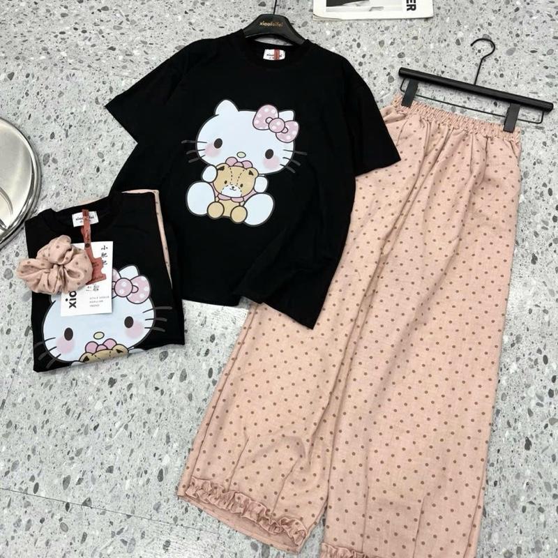 [HONGHANHBOUTIQUE] Bộ mặc nhà nữ/ bộ ngủ nữ hàng QCCC mặc hè cho nữ - Set bộ quần bi áo hello kitty + búi tóc, chất liệu cotton 2 chiều, thoáng mát, thấm hút mồ hôi tốt 2