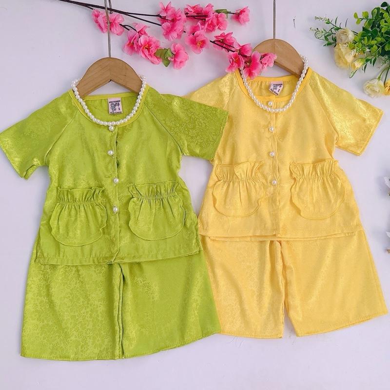  Tặng kèm chuối Ngọc  bộ bà ba gấm tay ngắn quần lửng ống rộng vải mềm mát cho bé gái 7 đến 13kg 