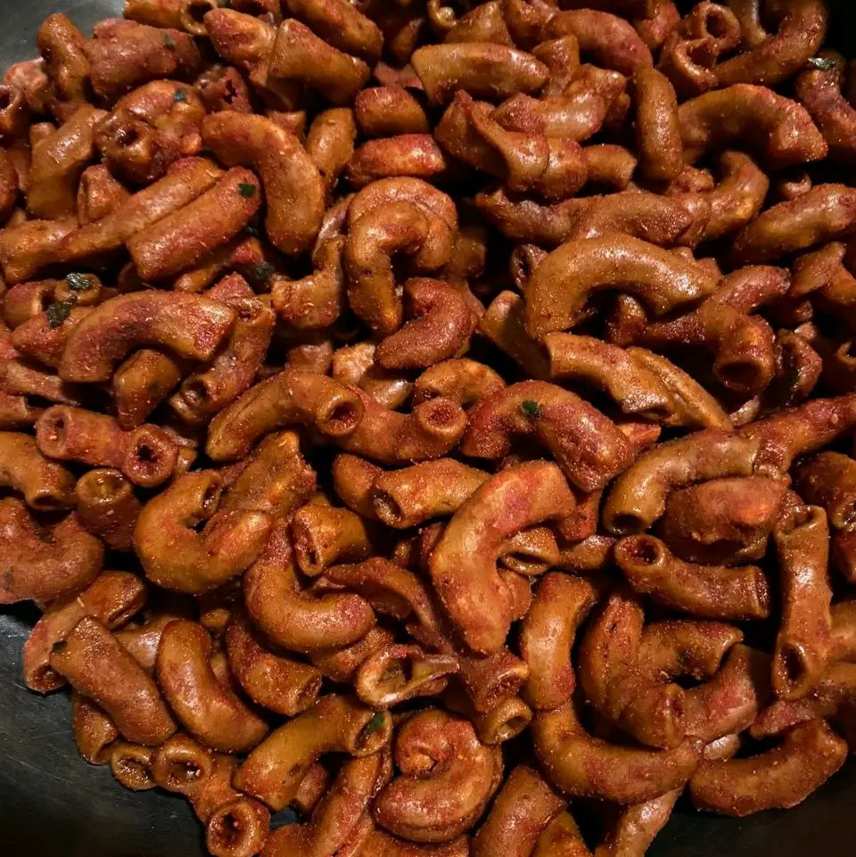 Makaroni Bantet Kemasan 250gram Cemilan Murah Original Extra Pedas Daun Jeruk