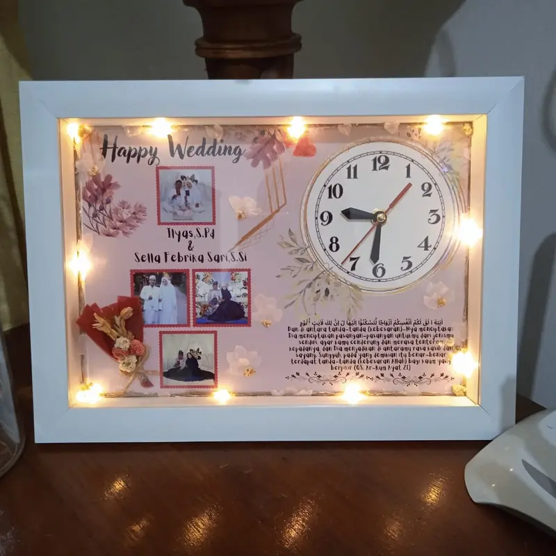SEHARI JADI Frame 3D Lampu LED 35X25 cm & Jam/Buket foto/Flower in frame 3D/premium/Buket Bunga/gift/jumbo/Bingkai foto A4/Terlaris & termurah/Wedding,Tunangan,Wisuda,Hajatan,Ultah,Anniversary 1