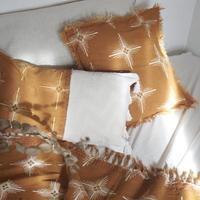 Gambar Batik Fractal Sarung Bantal Persegi Batik Bintang Warna Kuning dari Batik Fractal Kota Bandung 4 Tokopedia