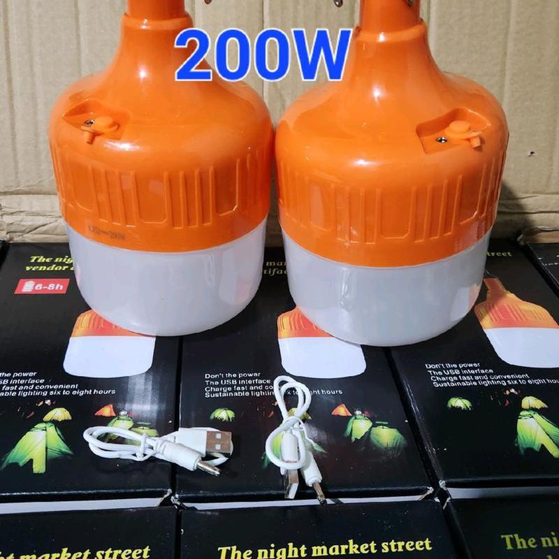 Combo 2 bóng đèn tích điện 200W có móc treo dùng được 1-2 tiếng