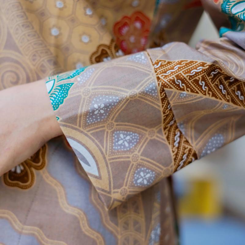 Product Introduction of Batik Trikot Tunik Batik Lapis Furing Model Lengan Panjang Kancing Aktif Motif Rinjani Warna Salem Atasan Batik Kerja Wanita Premium Bahan Katun BigSize/Jumbo 6