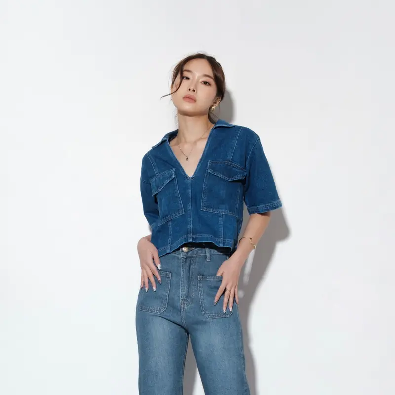 LADOUCE - Bonnie Crop Denim Top Atasan Crop Jeans Wanita 3