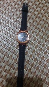 Product Review of Đồng Hồ Nữ, 2 cái / bộ, Thời Trang Thường Ngày Phong Cách Analog, Đồng Hồ Thạch Anh, Dây Da PU, Đồng Hồ Đeo Tay Và Vòng Tay, Thích Hợp Cho Cô Ấy from d**3 0