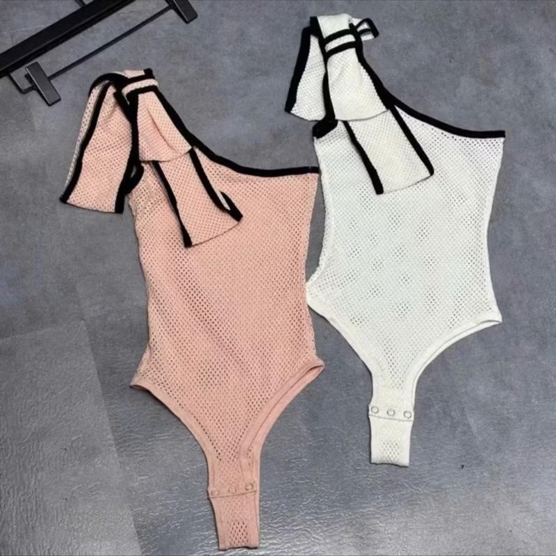  Áo bodysuit len xốp  lệch vai thắt nơ 