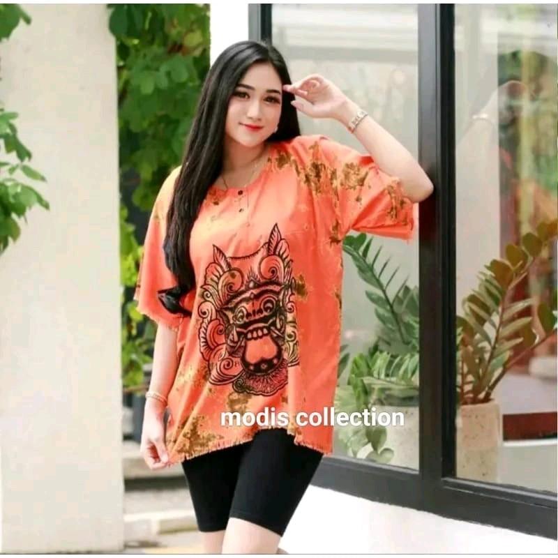 Atasan Wanita Lengan Pendek Sembur Tie Dye Bercak Katun Premium Super Tebal Berumbai Kerah Leher Bulat U Neck Motif Barong Baju Cewek Panjang Khas Bali Kombinasi Polos Santai Casual Warna Warni Bahan Rayon Premium Dada Kancing Depan Bawah Berumbai Lucu