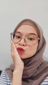 Product Review of Lala Jilbab paris Square - Seosyi premium Square from A**✨ 0