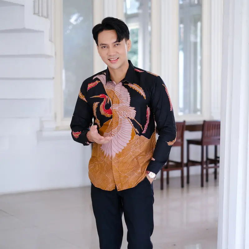 Kemeja Batik Lengan Panjang Premium Slimfit Bangau kuning golden hitam  Lapis Furing Katun HERO Baju Pria Motif Garis Hem Cowok Atasan Casual bisa rekues Pendek 0