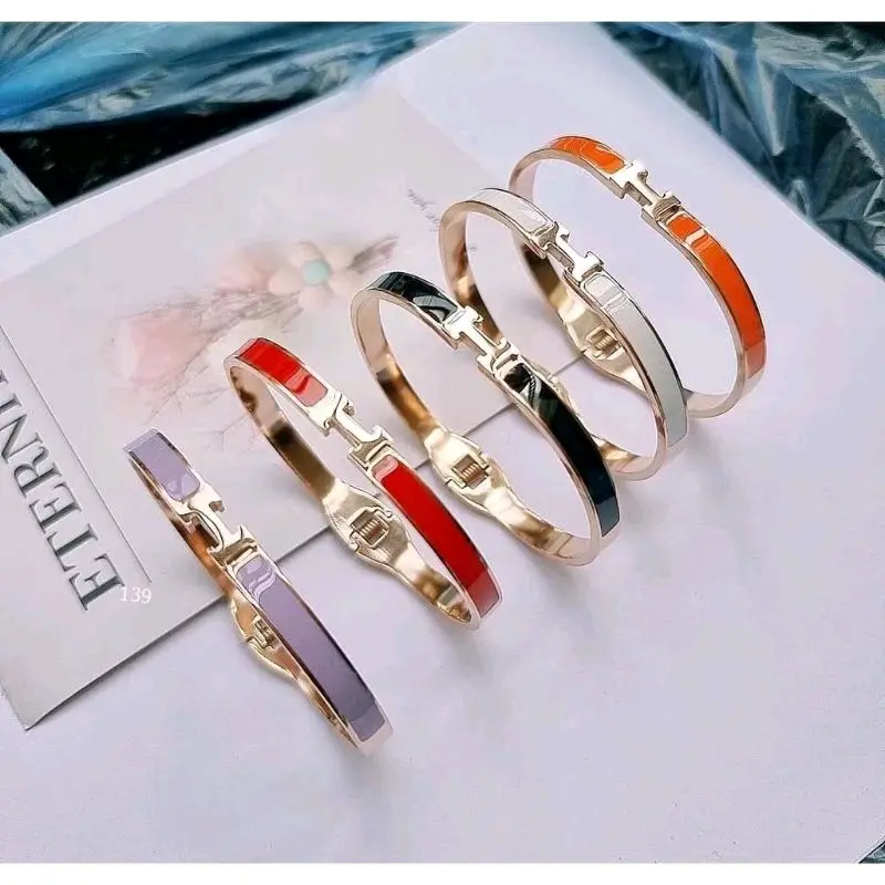 Gelang bangle fashion titanium anti karat ada  warna Bracelets