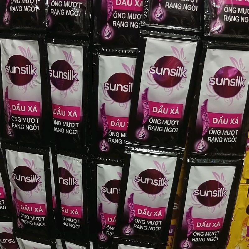 Combo 50 gói dầu xả Sunsilk óng mượt rạng ngời, mềm mại diệu kỳ gói 6g