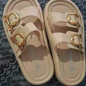 Sandal Fashion Anak Perempuan Sandal/Slop Anak Import Aksen Gesper Sendal Karet Jelly Size Kaki 24-35