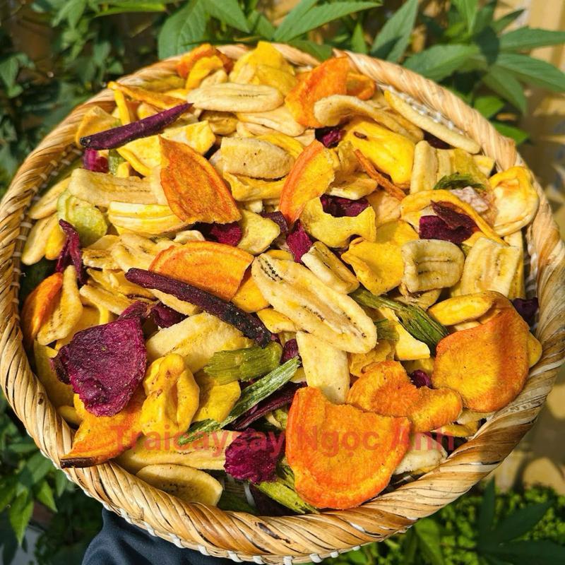 500G Thập cẩm Vụn (LƯU Ý: Cẩm vụn, có vụn, nên ai ăn được vụn hãy săn). Snack ăn vặt.