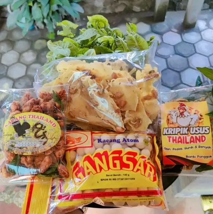 kacang Thailand,usus Thailand,kacang atom,peyek blitar Kering Cemilan