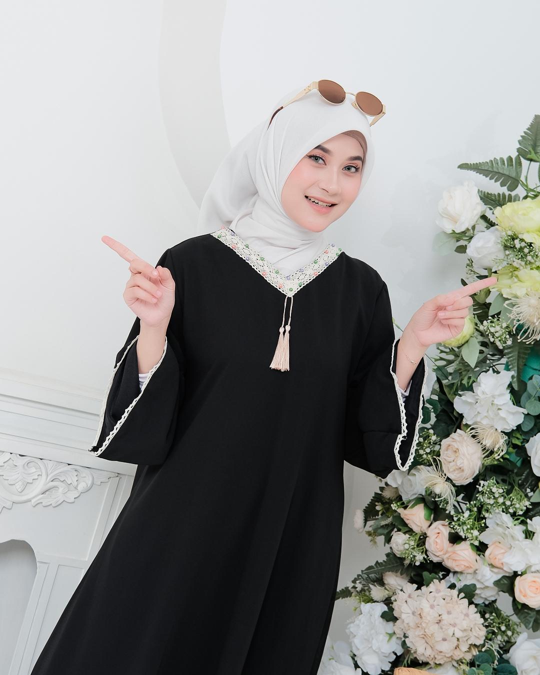 Kaftan Sultan Mewah Simple Tangan Panjang - Gamis Muslim Wanita Dewasa Remaja Bahan Ceruty Premium Kaftan Sultan Mewah Simple Tangan Panjang - Gamis Muslim Wanita Dewasa Remaja Bahan Ceruty Premium