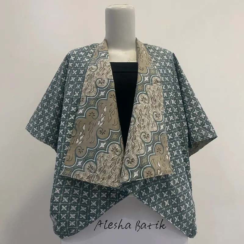 (READY STOCK)//(COD)// BOLERO KELELAWAR PARANG//BOLERO BOLAK BALIK, Cocok Untuk Santai, Pergi Acara Resmi Dan Kerja, Dan Kondangan,  Wanita,  Katun 2