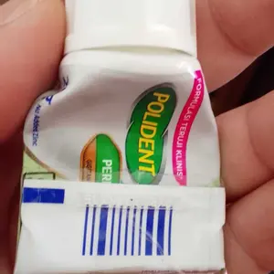 Polident Perekat Gigi Palsu Fresh Mint 20gr