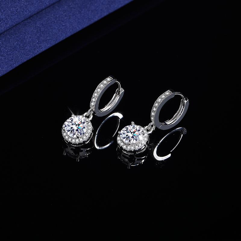 【003Harga telah dibanting, segera di CO】Chard Wake Anting princess round Anting wanita elegan high quality cantik elegan anti Zirconia 1 Carat Sertifikat GRA Kotak Indah   CWE002 3