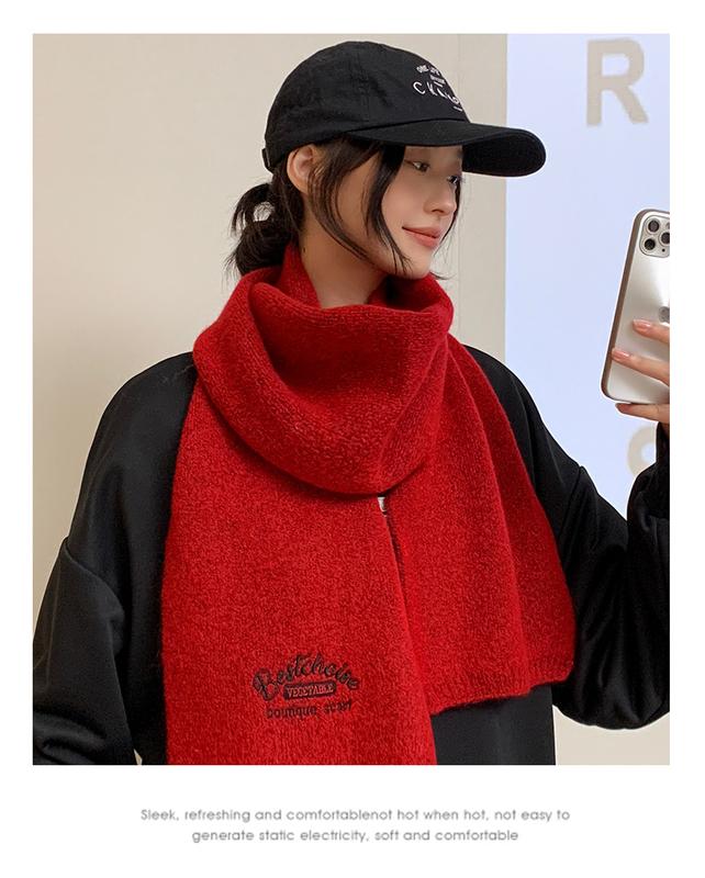 Product Introduction of Embroidered Brown with Letters with Woolen Knitting Scarf Winter Girls 2023 New High-Grade Korean Style All-Match Scarf 16