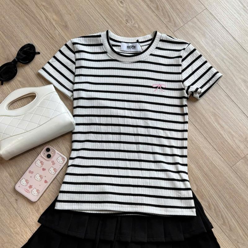 Áo thun nữ họa tiết sọc ngang thêu nơ trước Ruby Bow  Est.2013