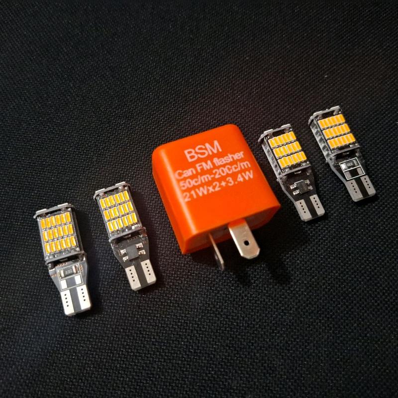paketan 4pcs lampu sein T15 T10 dajjal smd 45led dc12volt  plus flaser sen universal super terang 1