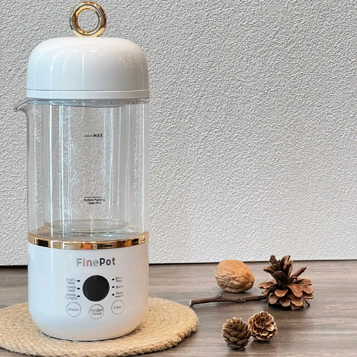 Minimalist White Fine Pot
